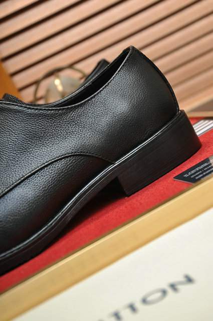 Picture of Louis Vuitton Shoes _SKU22516089SZ38-4413864